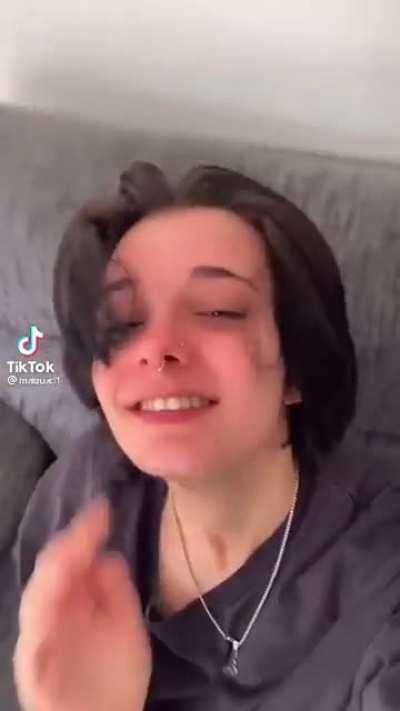 🤨
