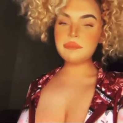Hot girl💦<wbr>💦🥵