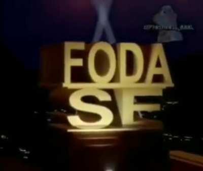 *Um bot do Discord me alerta Eu