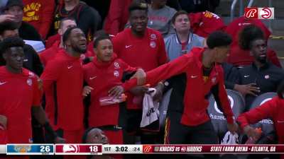 [Highlight] Jalen Johnson obliterates two Knicks defenders with a massive poster