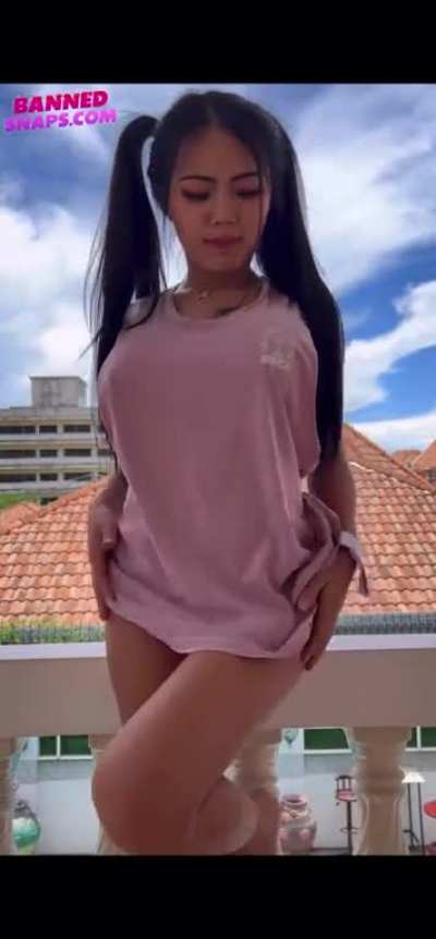 Praew Asian lil booty