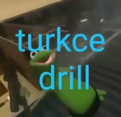 Saatlerdir şu videoya gülüyorum. Son zamanlarda gördüğüm en iyi shitpost olabilir.