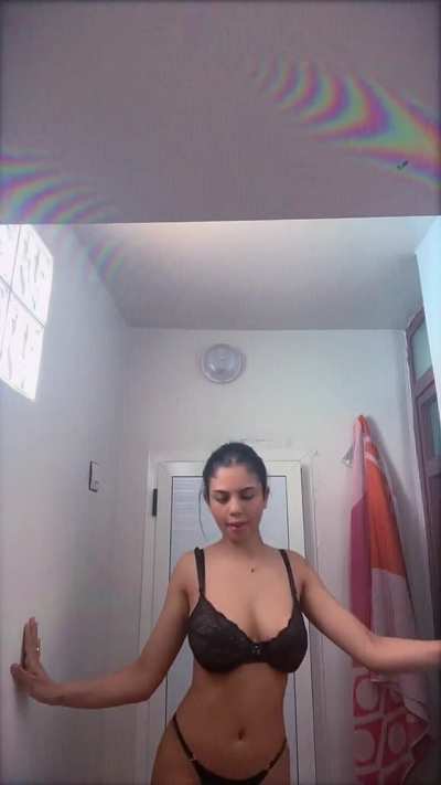 I'm home alone.. please cum over
