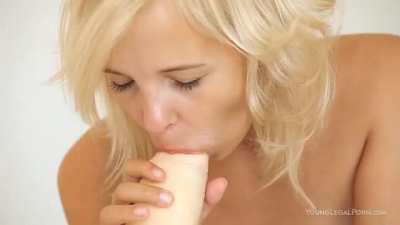 Monroe sucking a dildo