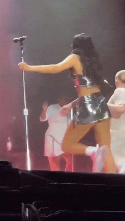 DUA LIPA !! 😍