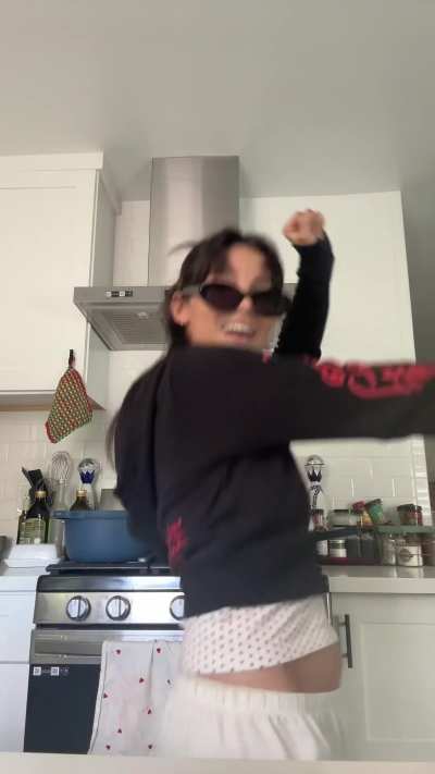 Inde dancing in the kitchen | TikTok 7/8/24