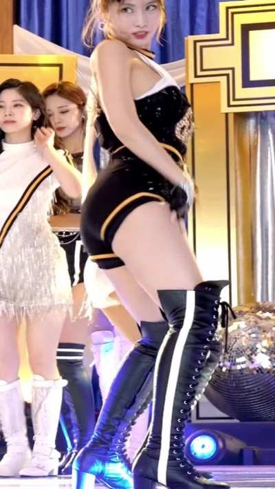 Momo twice feels