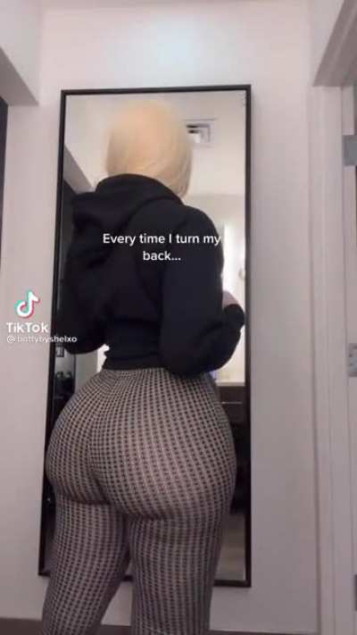 bootyybyshel (@boo<wbr>tyyby<wbr>shel)
