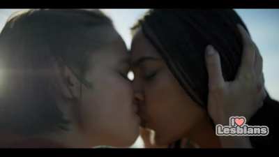 Clara Rugaard & Nenda Neururer (The Rising - s01e08 - Scene #2)