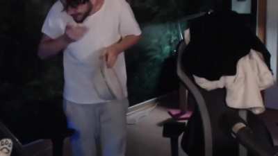 WCGW showing your cat a tiger