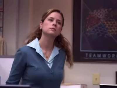 Jenna Fischer little bounce