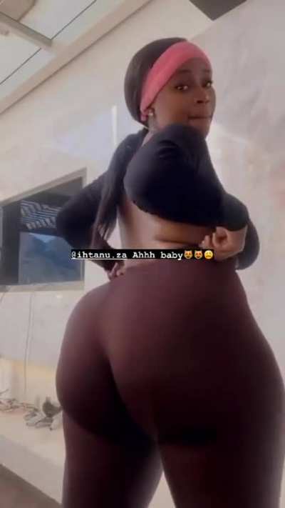 🤪🍑