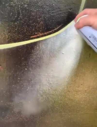 Artist makes a mural for his cat who just passed, so beautiful