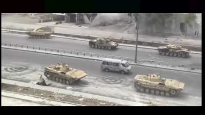 Minibus taxi driver accidentally finds himself in the middle of a tank battle