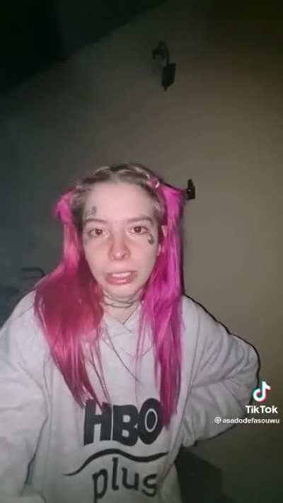 - Y? Cómo vienen las cosas en tu país? - ....
