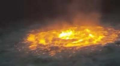 Море горит! Пожар произ<wbr>ошел на подво<wbr>дном трубо<wbr>прово<wbr>де нефте<wbr>газов<wbr>ой компа<wbr>нии Pemex в Мекси<wbr>канск<wbr>ом заливе. Сообщ<wbr>ается<wbr>, что в насто<wbr>ящее время пожар наход<wbr>ится под контр<wbr>олем.