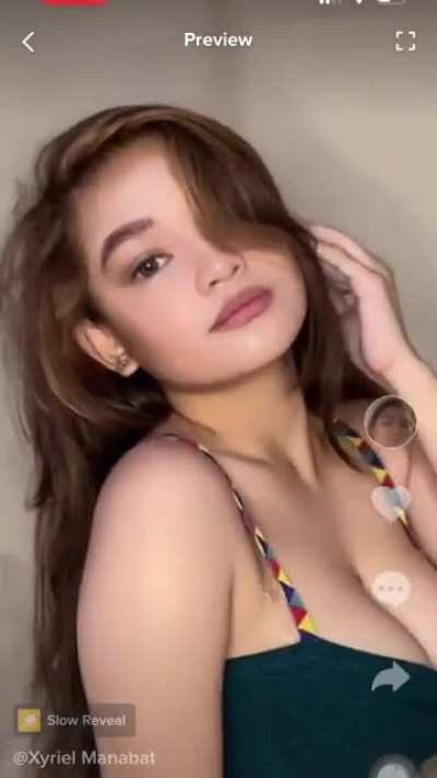 Xyriel Manabat