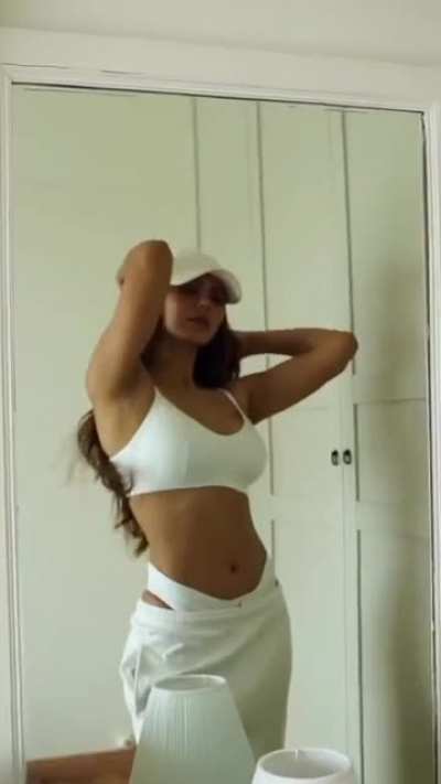 Sonam Bajwa ki kon kon bajana chaeg<wbr>a🙋‍♂️
