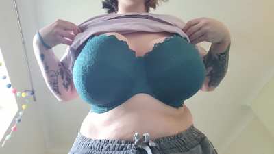 Always begging to be covered in cum (links in bio) www.o<wbr>nlyfa<wbr>ns.co<wbr>m/gig<wbr>iouij<wbr>a