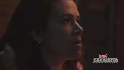 Abbi Jacobson & D'Arcy Carden (A League Of Their Own - s01e01)