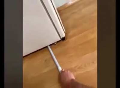 (>_<)