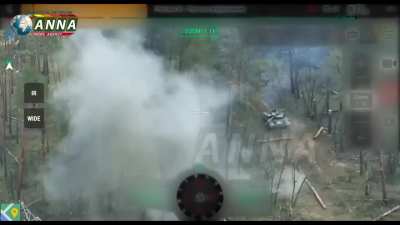 RU POV - Russian tank fires at ukrainian ATGM-team camp in Kreminna forests [48.962049, 38.196530]