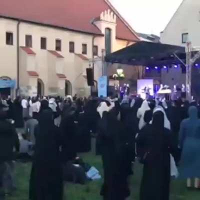 Holy rave