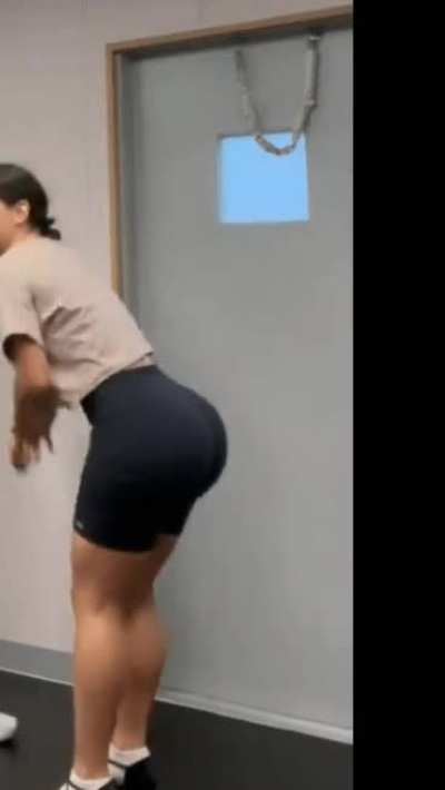 Sz