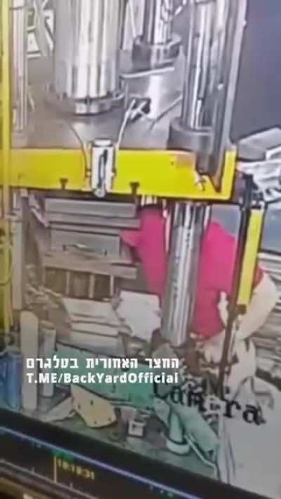 Lady gets arm crushed in a machine