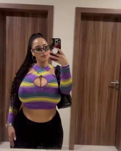 busty top