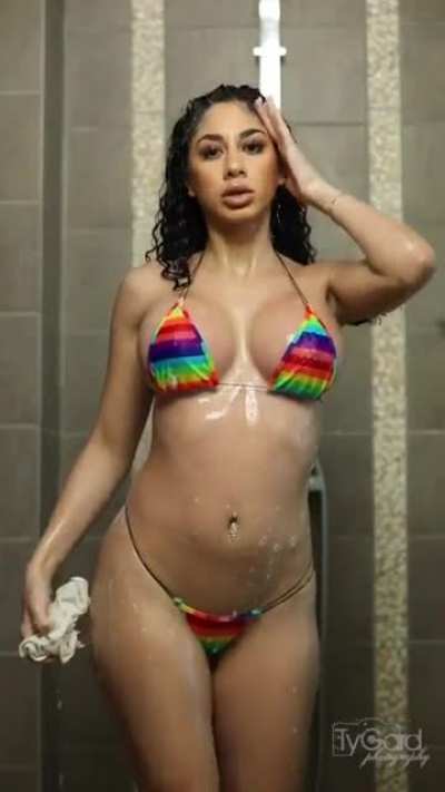 (@bro<wbr>oklyn<wbr>benzz<wbr>)