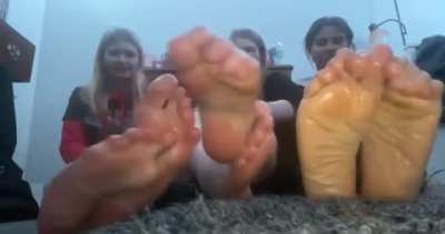 D M for these omegle teens joi vid :)