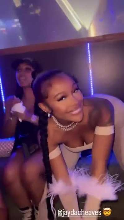 Jayda 🍑👀