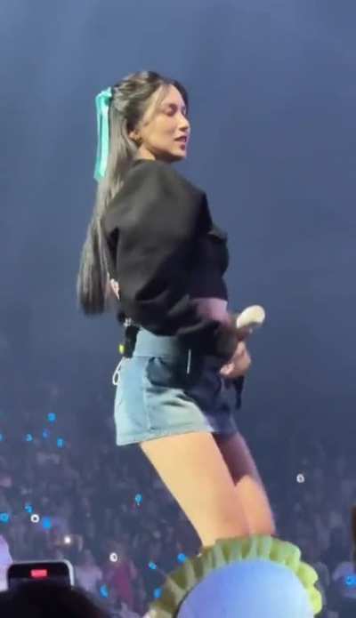 230616 Mina