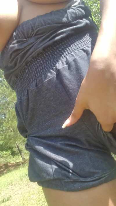 A bit of public flashing 💕