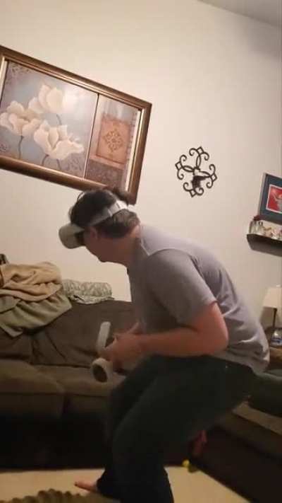 Dumb teenager dies in Super Hot