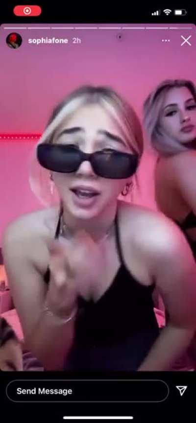 🤪