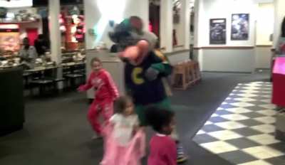 Chuck-e-cheese