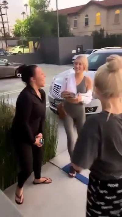 Booty shake