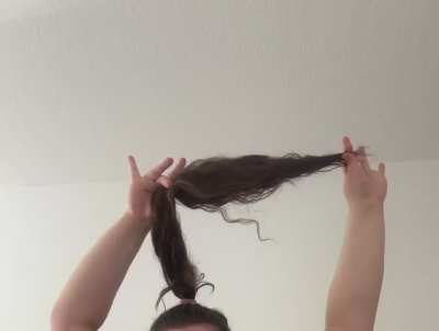Would you help me hold my hair?