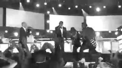 Swagga Like Us Grammys 2009 ( This video was hard to find. Luckily, it´s here)