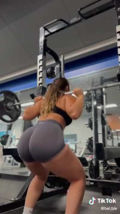 For us who worship thighs