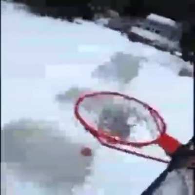 He do dunk tho