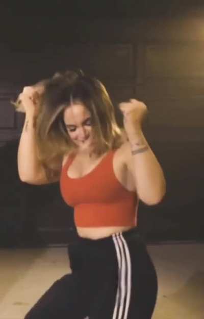 Joanna Levesque (JoJo) slow motion edit