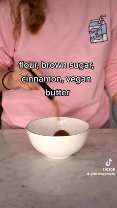 Super Easy Banana Crumb Muffins, No Weird Ingredients
