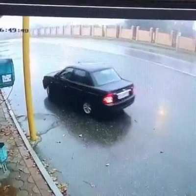 This glitch in the matrix shit right here