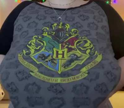 Favourite Harry Potter pick up line? Here’s mine: “hey you wanna take me home so you can slytherin?” 😂 (drop) (OC)