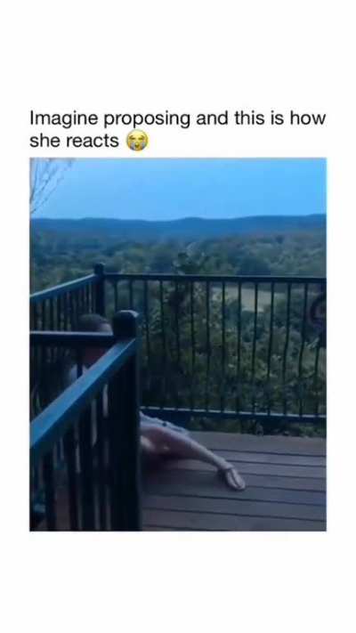 😔
