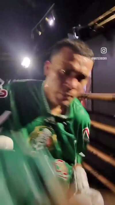 POV Of What It’s Like To Be In The Ring With David Benavidez