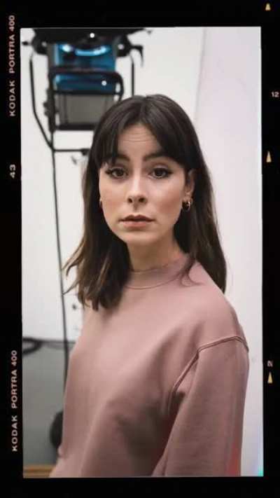 Model face